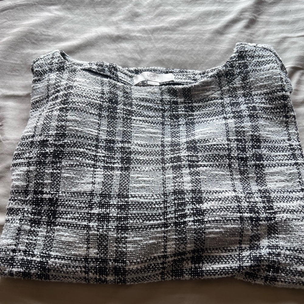 Plus size blouse/sweater.